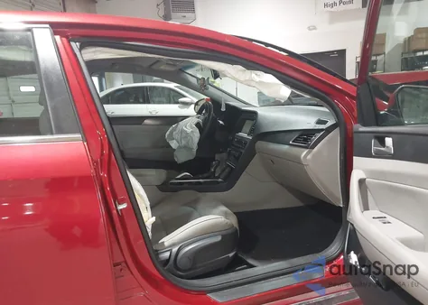 2017 Hyundai Sonata Sport z USA, uszkodzony, nr VIN 5NPE34AF3HH443930